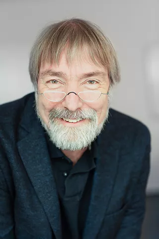 Dr. Christian Erzberger Dr. Christian Erzberger